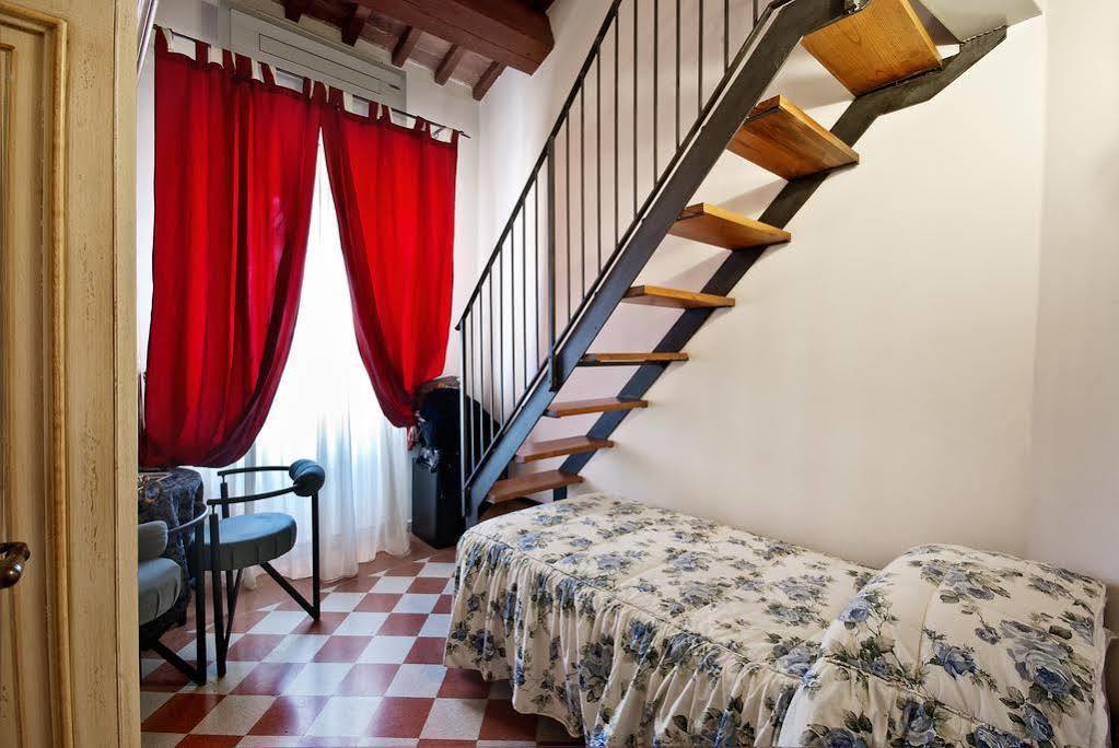 A Casa Mastacchi Bed & Breakfast Сиена Екстериор снимка