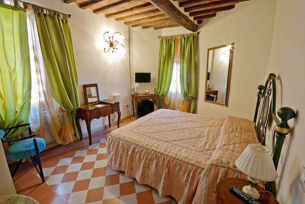 A Casa Mastacchi Bed & Breakfast Сиена Екстериор снимка