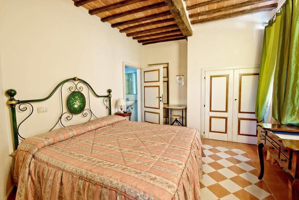 A Casa Mastacchi Bed & Breakfast Сиена Екстериор снимка